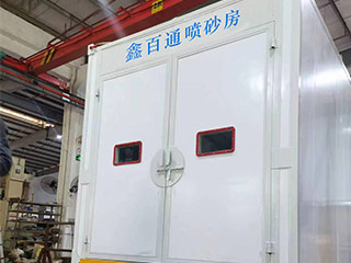 采购前必读：喷砂房工作原理是什么？弄懂这3点不选错